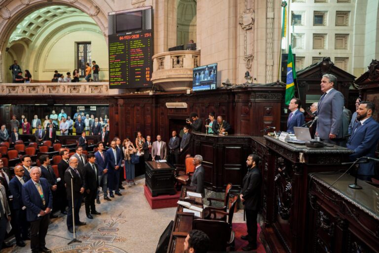 Alerj: Deputado Questiona Bônus de Segurança no Rio de Janeiro