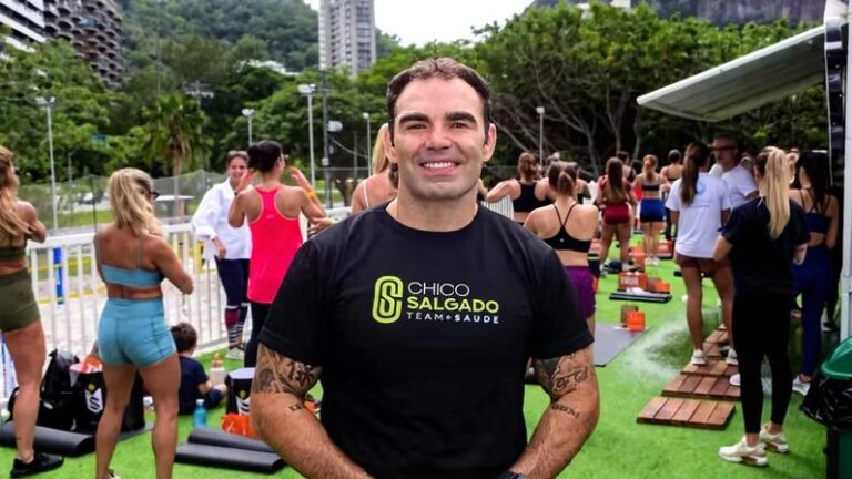 Aula Especial de Fim de Ano de Chico Salgado: Conexão e Bem-Estar no Rio de Janeiro