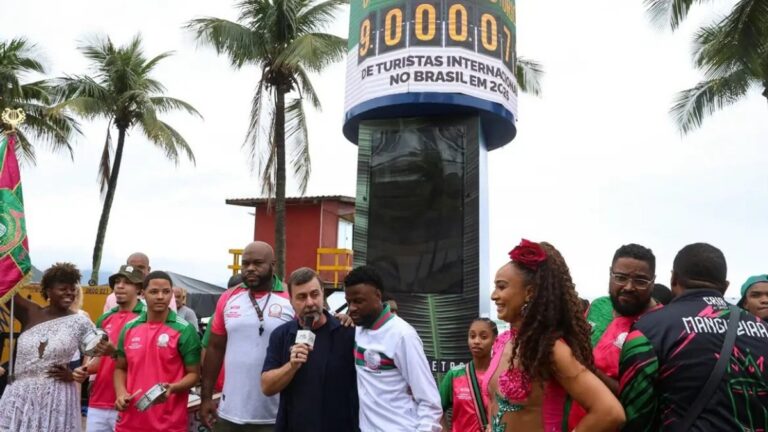 Brasil Quebra Recorde e Recebe 9 Milhões de Turistas Estrangeiros em 2025