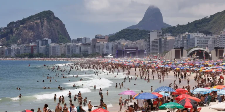 Brasil Registra 9 Milhões de Turistas Internacionais em 2025: Um Marco no Turismo