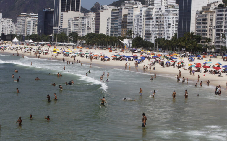 Calor Recorde no Rio: Temperatura Alcança 40,1ºC no Natal e Autoridades Emitem Alerta