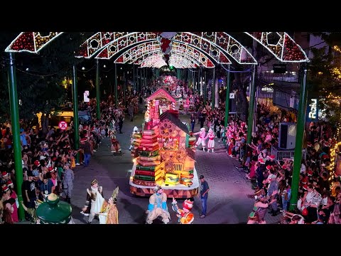 Desfile de Natal ‘Um Encanto de Natal’ Leva Magia e Dança a Nova Friburgo Imagem do artigo