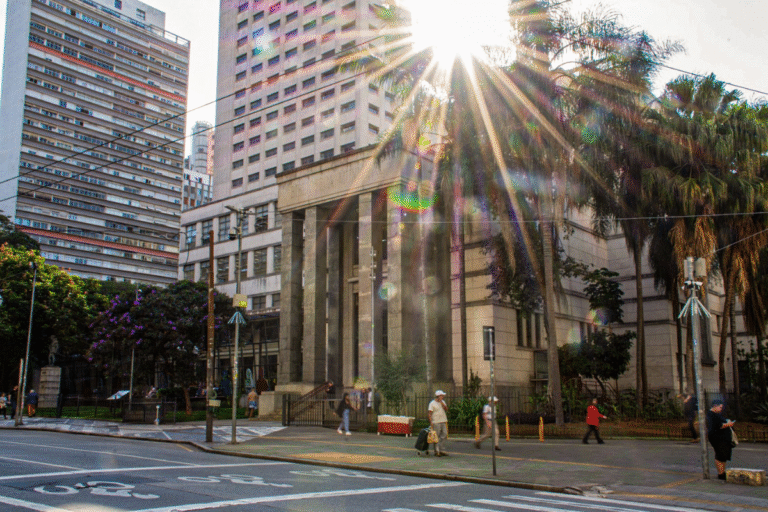 Mudanças nos Horários dos Serviços Culturais em São Paulo para 2024 Imagem do artigo