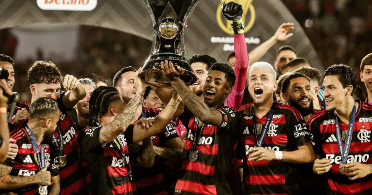 Flamengo Mantém Liderança no Ranking de Clubes da CBF pelo Sexto Ano Consecutivo Flamengo Mantém Liderança no Ranking de Clubes da CBF pelo Sexto Ano Consecutivo