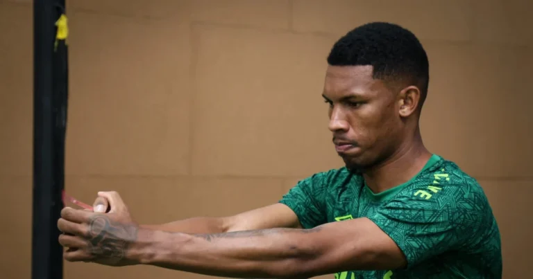 Goiás Avalia a Contratação de Lelê, Atacante do Fluminense, para 2026