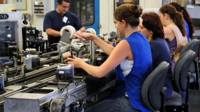 IBGE: 25 Municípios Concentram 34,2% do PIB Brasileiro em 2023 IBGE: 25 Municípios Concentram 34,2% do PIB Brasileiro em 2023