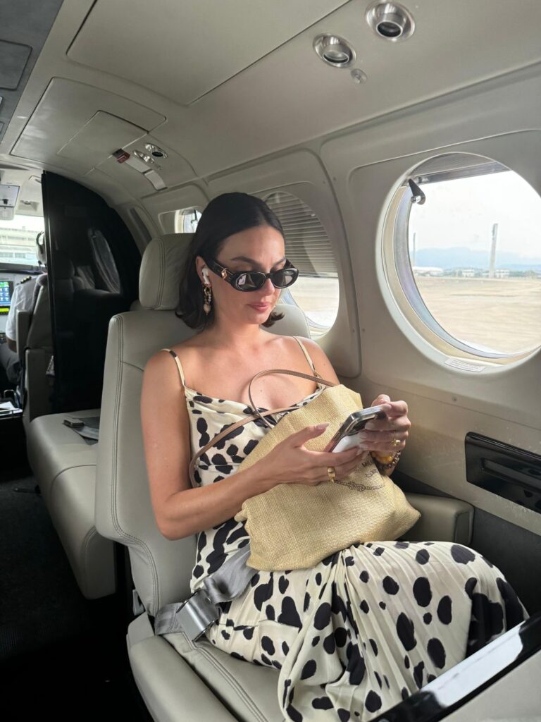 Isis Valverde e Marcus Buaiz Apresentam Jatinho de R$ 25 Milhões no Natal