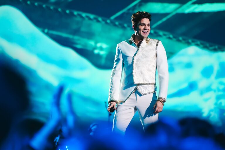 Luan Santana Lança Segunda Data de Show no Allianz Parque Após Ingressos Esgotados Luan Santana Lança Segunda Data de Show no Allianz Parque Após Ingressos Esgotados