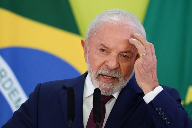 Lula Sanciona Lei que Permite Porte de Arma a Policiais Legislativos em todo o País