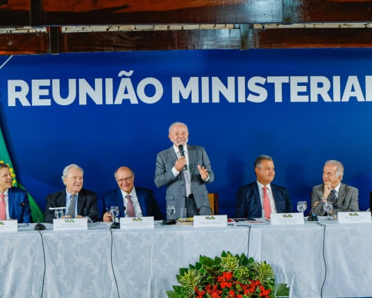 Lula Anuncia Visita ao Rio Grande em Janeiro para Reunião no Polo Naval Imagem do artigo