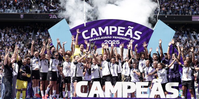 Retrospectiva: Corinthians Mantém Domínio no Futebol Feminino em 2025