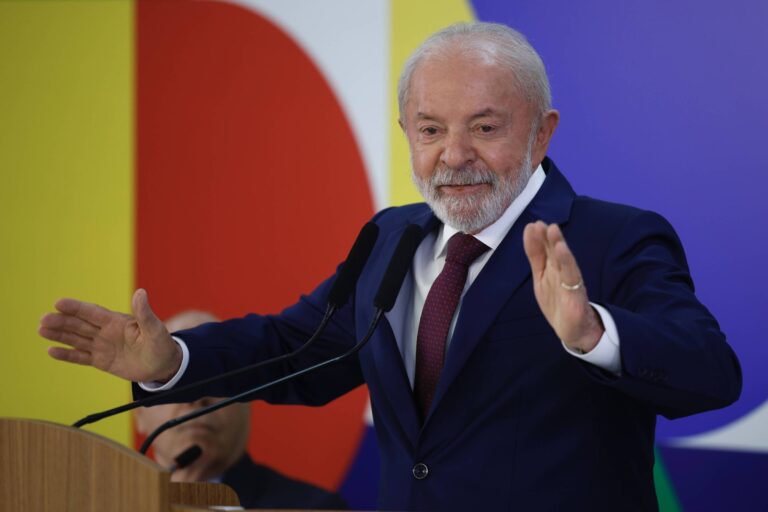 Retrospectiva Política de 2025: Reviravoltas e Desafios no Cenário Nacional