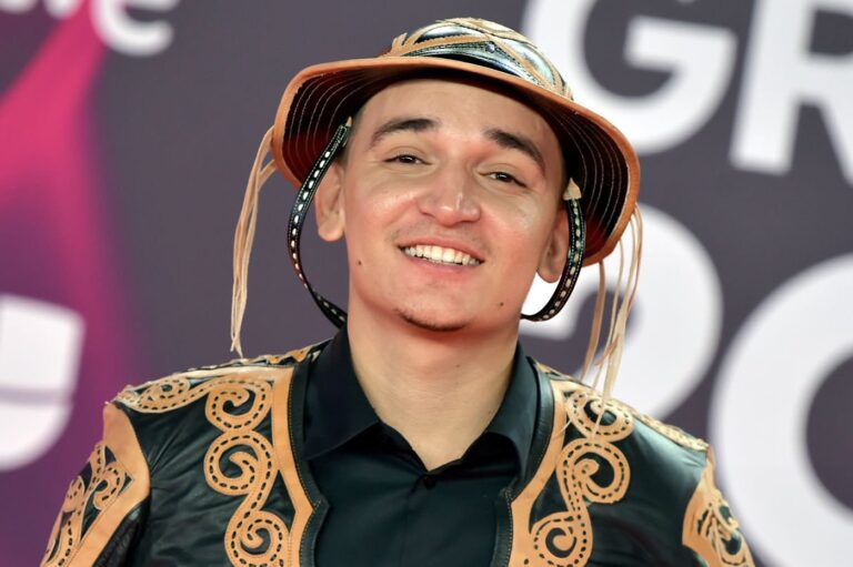 Rio de Janeiro: Sambas Natalinos e Festas de Réveillon Imperdíveis Rio de Janeiro: Sambas Natalinos e Festas de Réveillon Imperdíveis