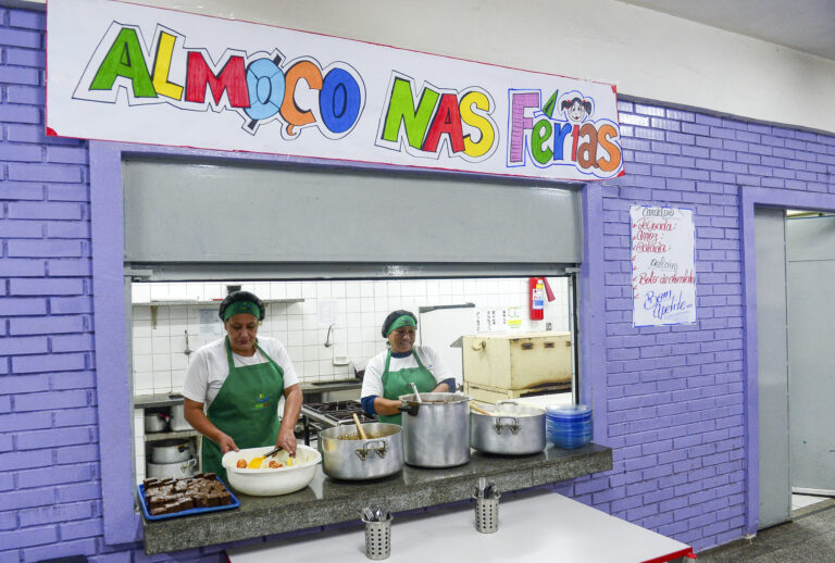 Almoço nas Férias: Escolas Estaduais de SP Oferecem Refeições em Janeiro Imagem do artigo