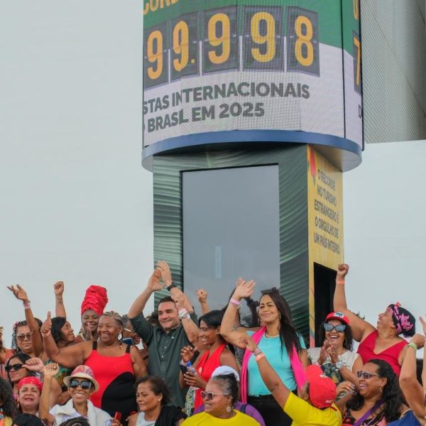 Brasil Bate Recorde e Recebe Mais de 8,3 Milhões de Turistas Internacionais em 2025 Imagem do artigo