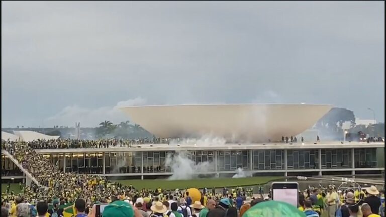 8 de Janeiro: Três Anos e o Futuro da Proposta que Reduz Pena para Atos Golpistas