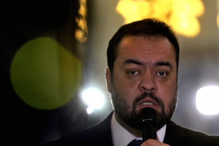 Alerj: Disputa Política Aquece com Renúncia Imminente de Cláudio Castro