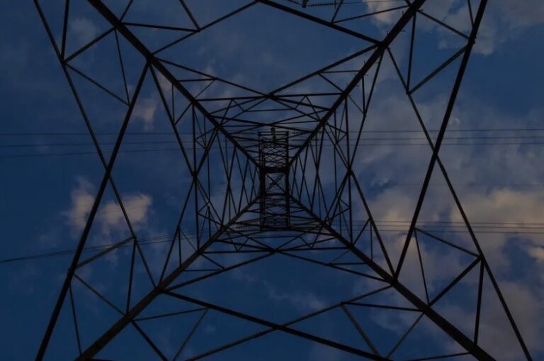 Aneel Mantém Bandeira Tarifária Verde em Fevereiro: Sem Aumentos na Conta de Luz