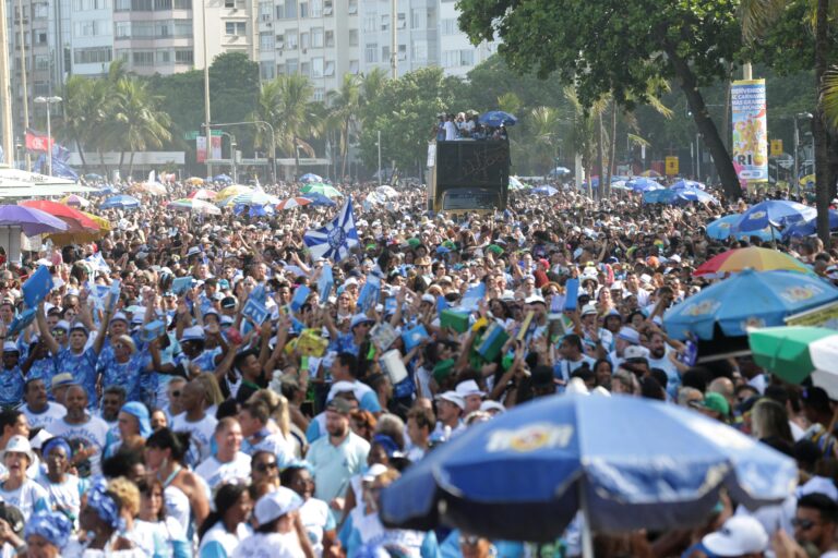 Beija-Flor em Copacabana e Ensaios de Rua: O Que Esperar do Fim de Semana de Carnaval