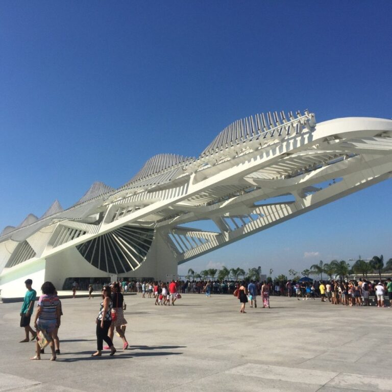 Calendário de Feriados de 2026: Expectativa de R$ 3 Bilhões na Economia do Rio