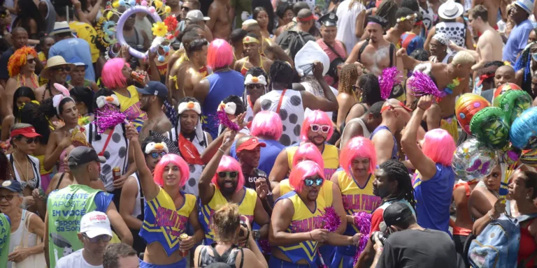 Carnaval 2026: A Grande Folia de Rua do Rio de Janeiro Começa Neste Sábado