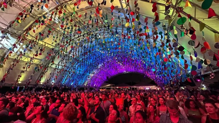 CasaBloco 2026: O Rio de Janeiro se Transforma em Um Circuito Cultural Vibrante CasaBloco 2026: O Rio de Janeiro se Transforma em Um Circuito Cultural Vibrante