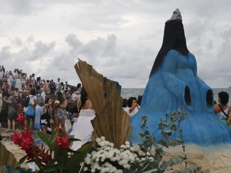 Celebração do Dia de Iemanjá promete Cortejo e Riqueza Cultural no Rio de Janeiro Celebração do Dia de Iemanjá promete Cortejo e Riqueza Cultural no Rio de Janeiro