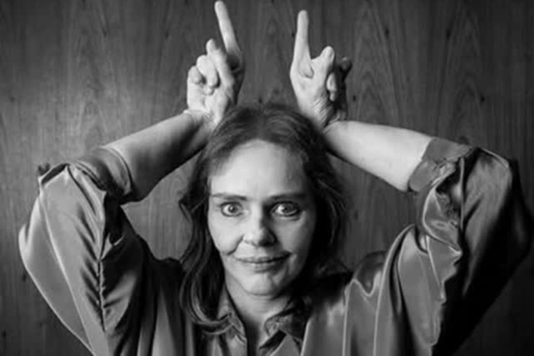 Cida Moreira Presta Homenagem a Angela Ro Ro em Show no Rio de Janeiro Cida Moreira Presta Homenagem a Angela Ro Ro em Show no Rio de Janeiro