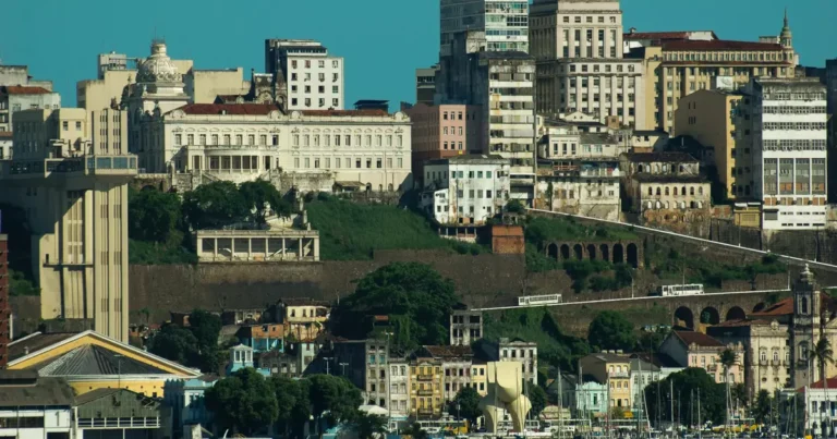 Como Financiar Investimentos em Turismo: Guia Completo