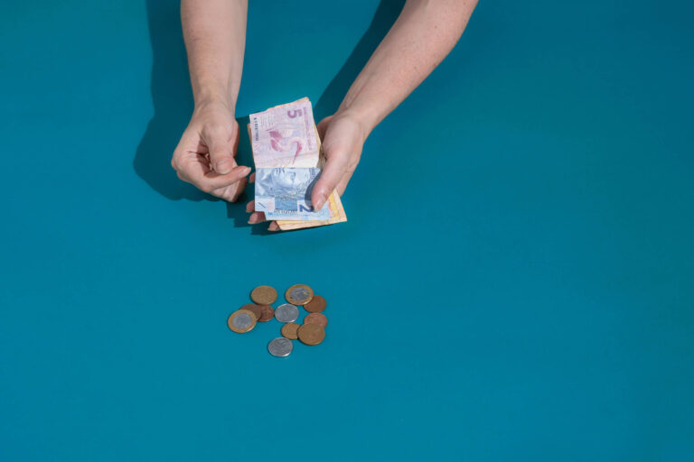 Como Organizar suas Finanças em Janeiro: Dicas Essenciais para Evitar Estresse Financeiro