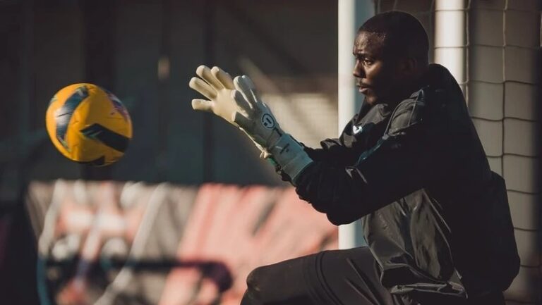 Contratação de Andrew: Diferentes Perspectivas entre Botafogo e Flamengo Contratação de Andrew: Diferentes Perspectivas entre Botafogo e Flamengo