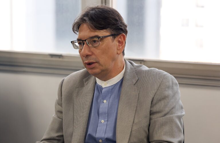 Crise no IBGE: Mudanças na Alta Direção Levam a Desligamentos Antes da Divulgação do PIB