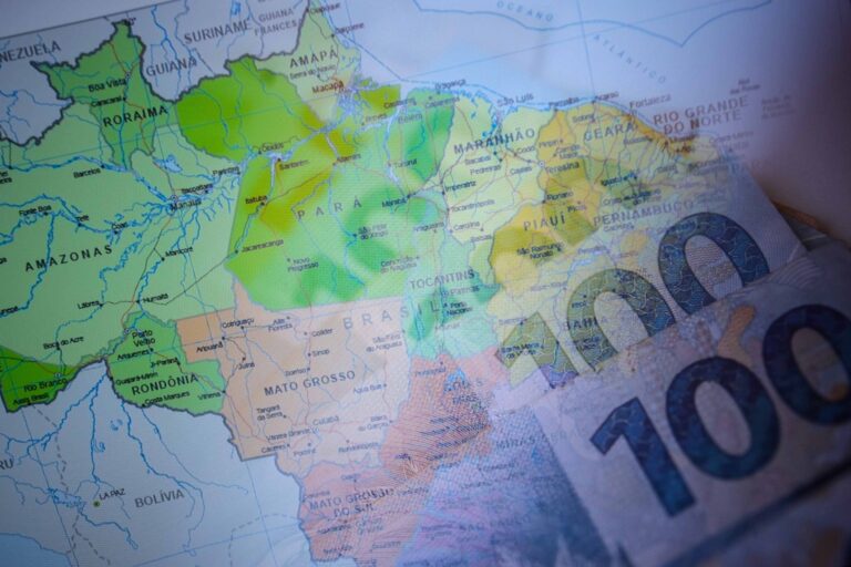 Dependência dos Estados da Oposição de Recursos Federais em 2025