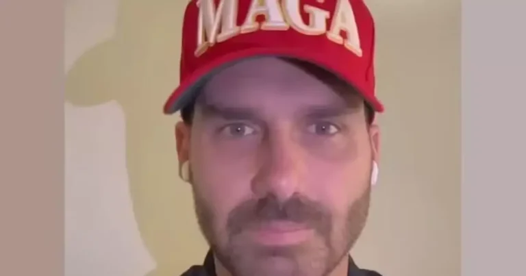 Eduardo Bolsonaro Reage a Ordem de Retorno à PF: ‘Não Entregarei Meu Cargo’ Eduardo Bolsonaro Reage a Ordem de Retorno à PF: 'Não Entregarei Meu Cargo'