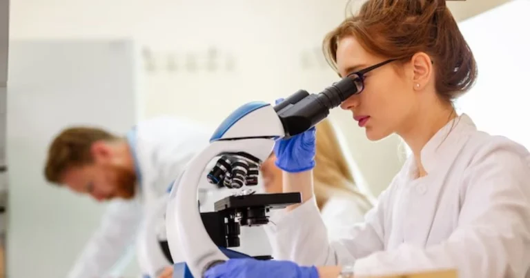 Fiocruz Abre Vagas em Programa de Ciência para Estudantes do Ensino Médio