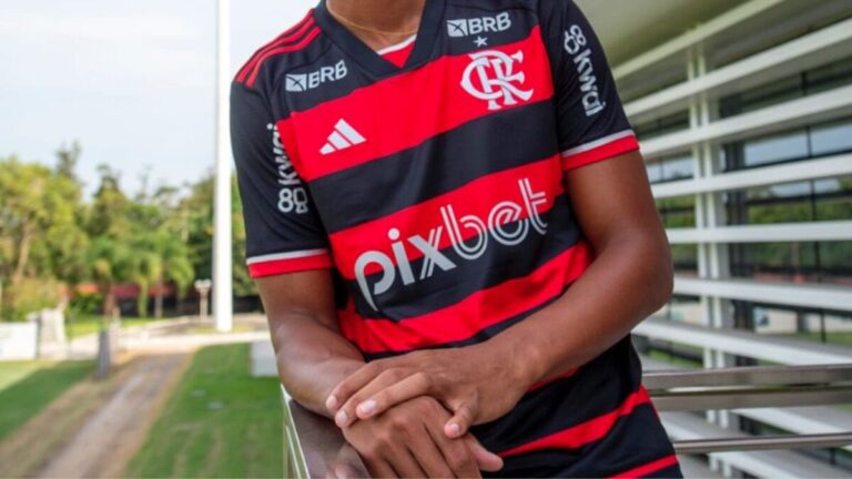 Flamengo Anuncia Primeiro Reforço para 2026: Vitão Chega ao Rubro-Negro