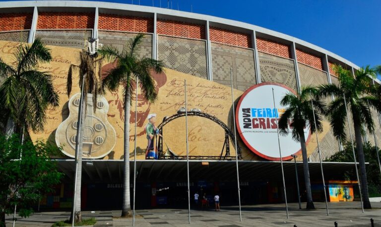 Leilão do Pavilhão da Feira de São Cristóvão: O Futuro do Centro Cultural em Jogo Leilão do Pavilhão da Feira de São Cristóvão: O Futuro do Centro Cultural em Jogo