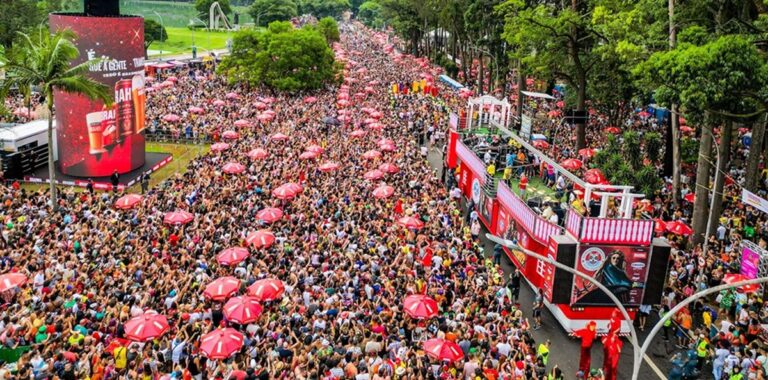 Pré-Carnaval em São Paulo: Blocos e Atrações Imperdíveis para Aquecer a Folia