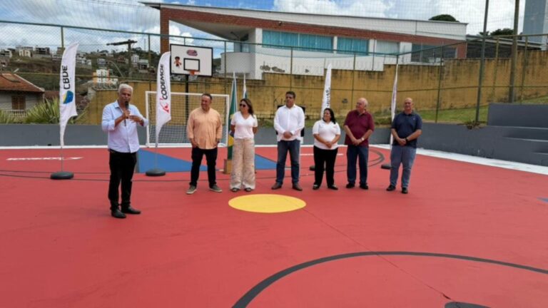 Quadra do Bairro São José é Revitalizada pelo Programa Minas Urbano em Poços