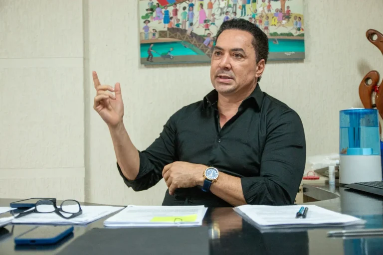 Reestruturação Cultural em Goiânia: Orquestra, Bibliotecas e Espaços Públicos em Foco Reestruturação Cultural em Goiânia: Orquestra, Bibliotecas e Espaços Públicos em Foco