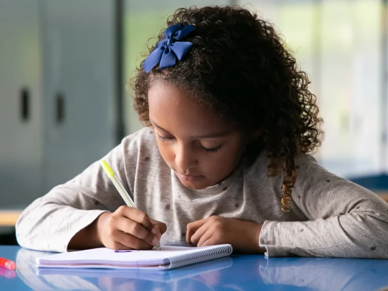 Rio de Janeiro Capacita Mais de 1.300 Educadores em Educação Antirracista