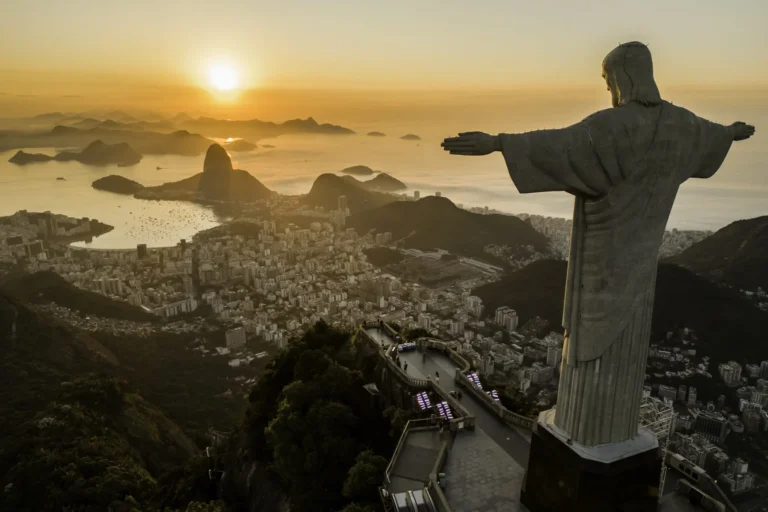 Rio de Janeiro Recebe Mais de 2 Milhões de Turistas Internacionais em 2025