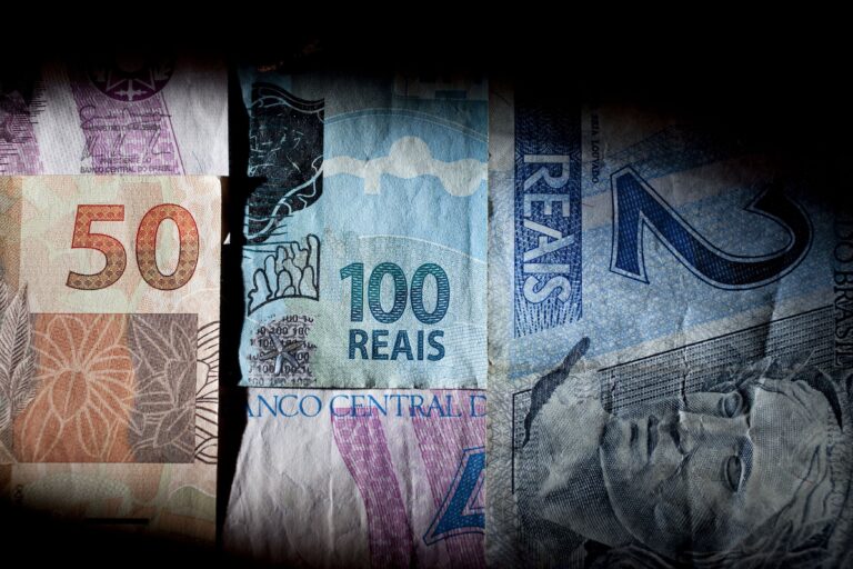 Salário Mínimo de R$ 1.621: Entenda as Mudanças que Começam Hoje