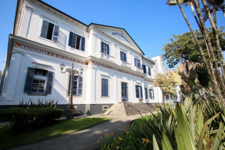 Atrasos na Saúde de Petrópolis: Justiça Debaterá Repasses Estaduais em Audiência