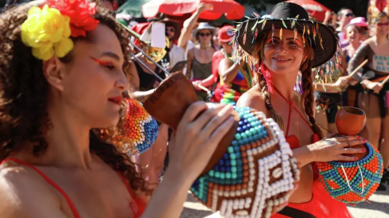 Carnaval e Cinema: A Diplomacia Cultural Brasileira em Ascensão