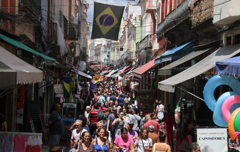 Carnaval promete injetar R$ 511 milhões na economia do Grande Rio em 2026, revela pesquisa