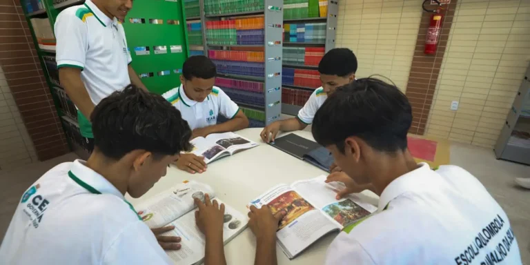 Censo Escolar Revela Que 25% dos Alunos Estão em Escolas de Tempo Integral Censo Escolar Revela Que 25% dos Alunos Estão em Escolas de Tempo Integral