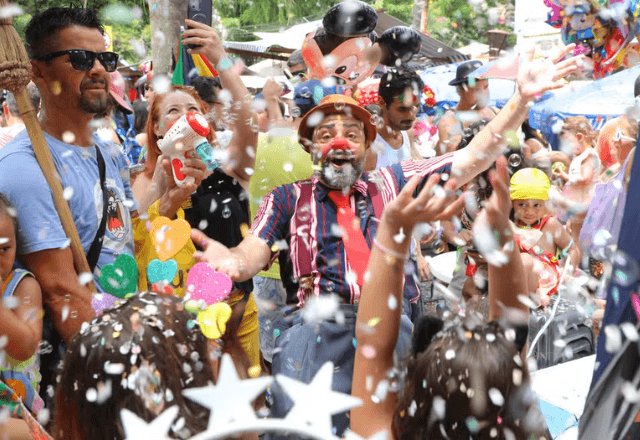 Crescimento de 17% no Turismo Internacional durante o Carnaval: US$ 186 Milhões em Gastos Crescimento de 17% no Turismo Internacional durante o Carnaval: US$ 186 Milhões em Gastos