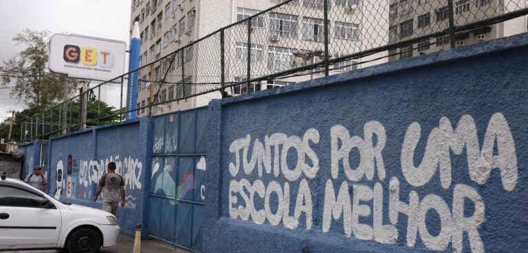 Crise Educacional no Brasil: Dois Casos Que Expostos Desafios Urgentes