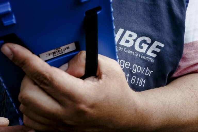 Crise no IBGE: Desafios e Credibilidade em Meio a Controvérsias